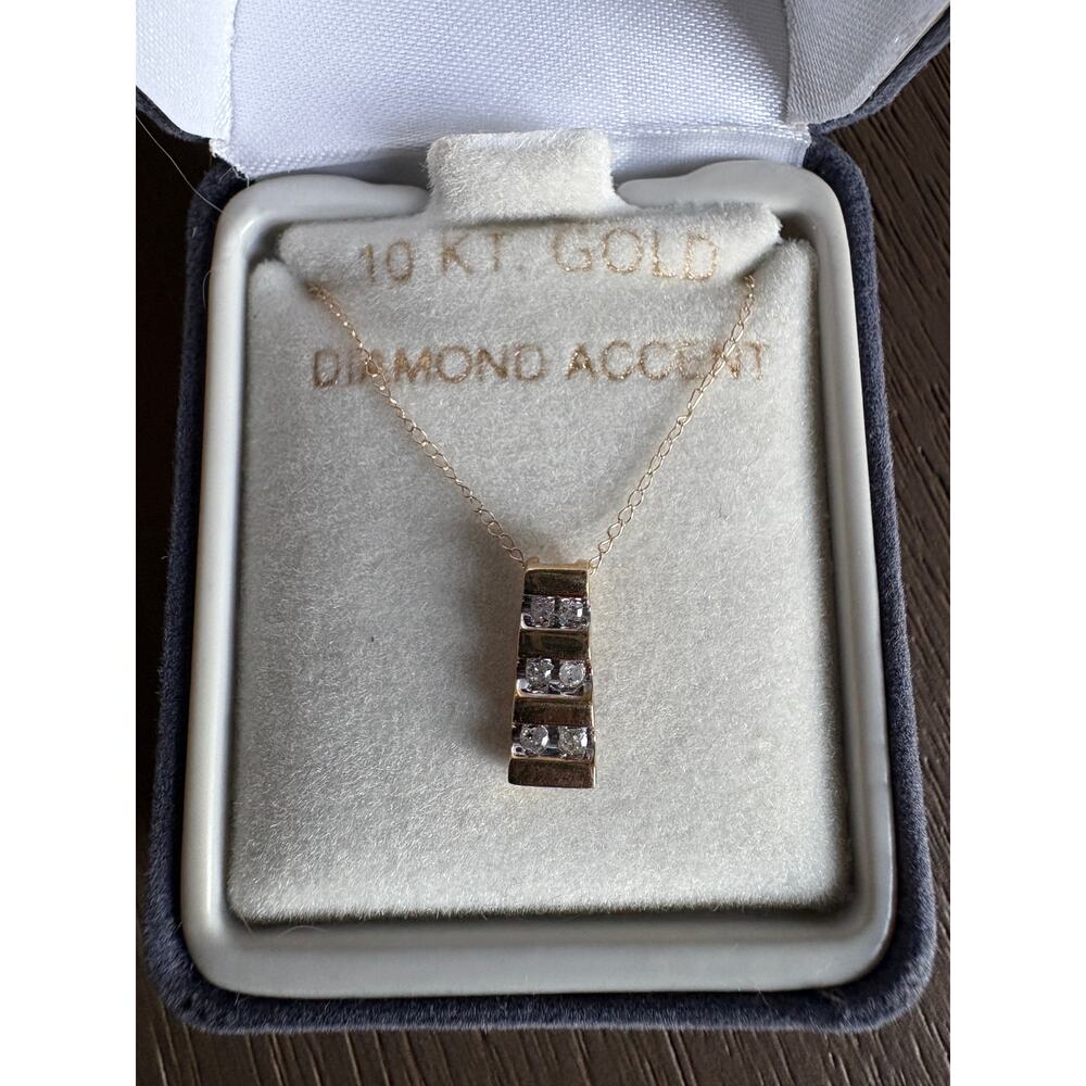 10K Yellow Gold 6 Diamond Accent Pendant Necklace, 18"